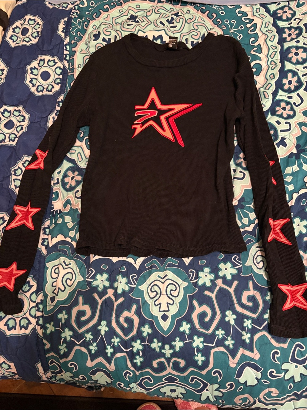 Forever 21 Black Ribbed Long-Sleeve Top with Red Star Set